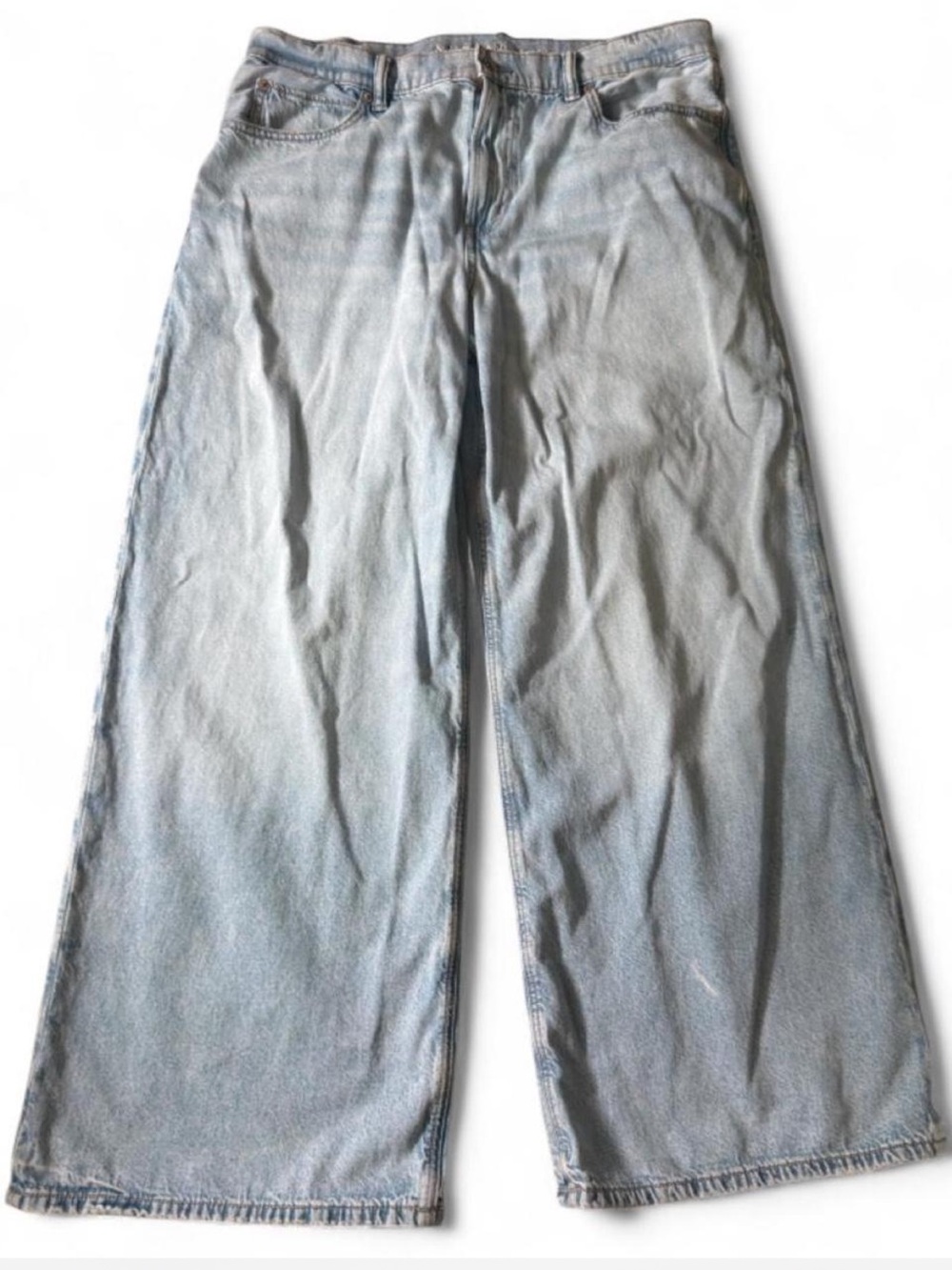 American Eagle Low-Rise Ultra Wide Leg Light Wash Jeans – Size 12 Regular